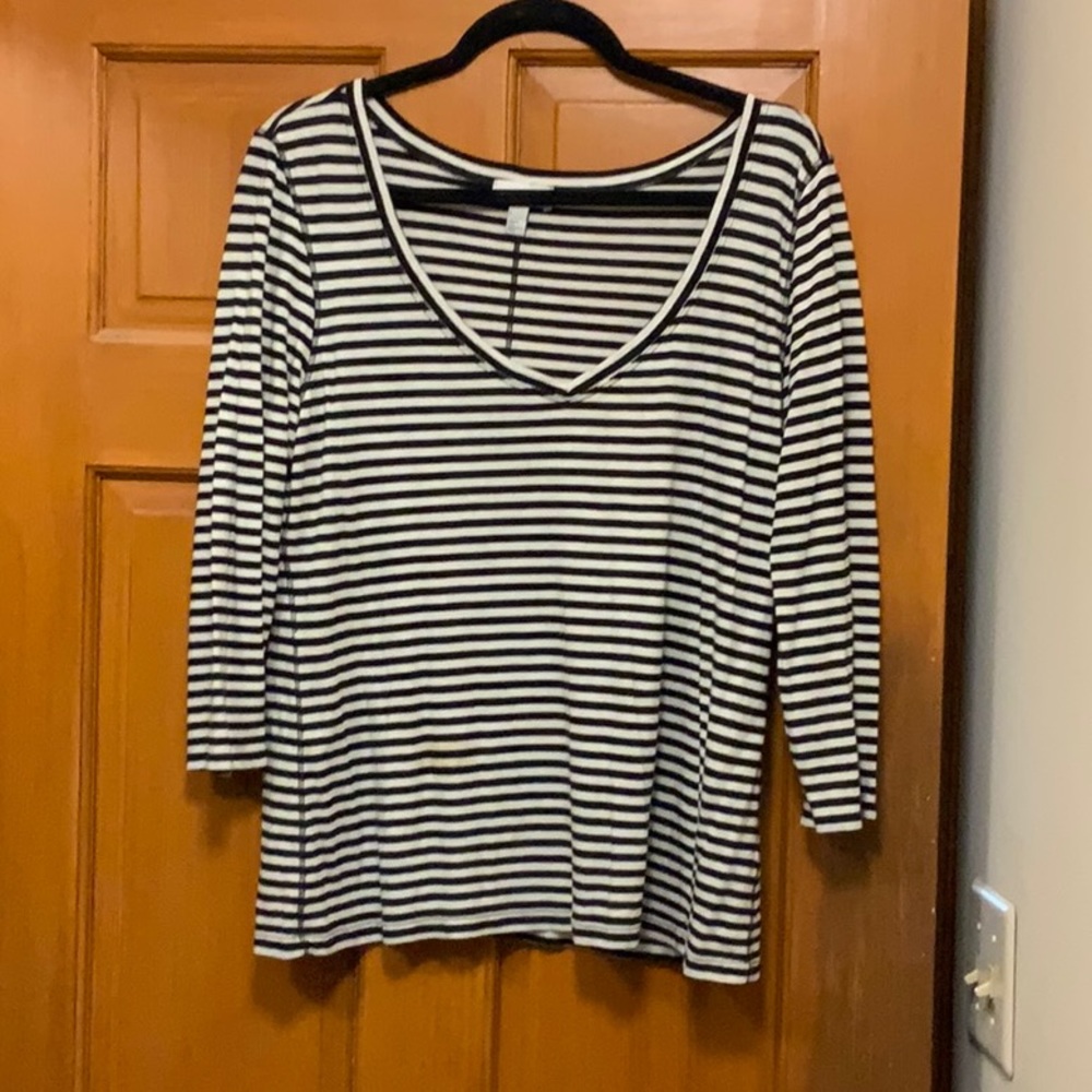 Black & Wht striped shirt